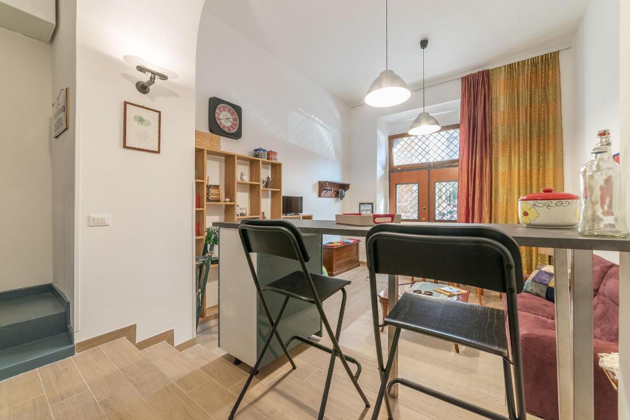 Monti Artistic Flat Apartment Rome Bagian luar foto